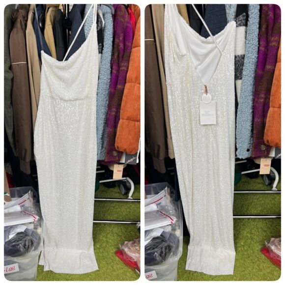 Nookie Liberty One Shoulder Sequins Gown Size SMALL in White $379 - Picture 3 of 8